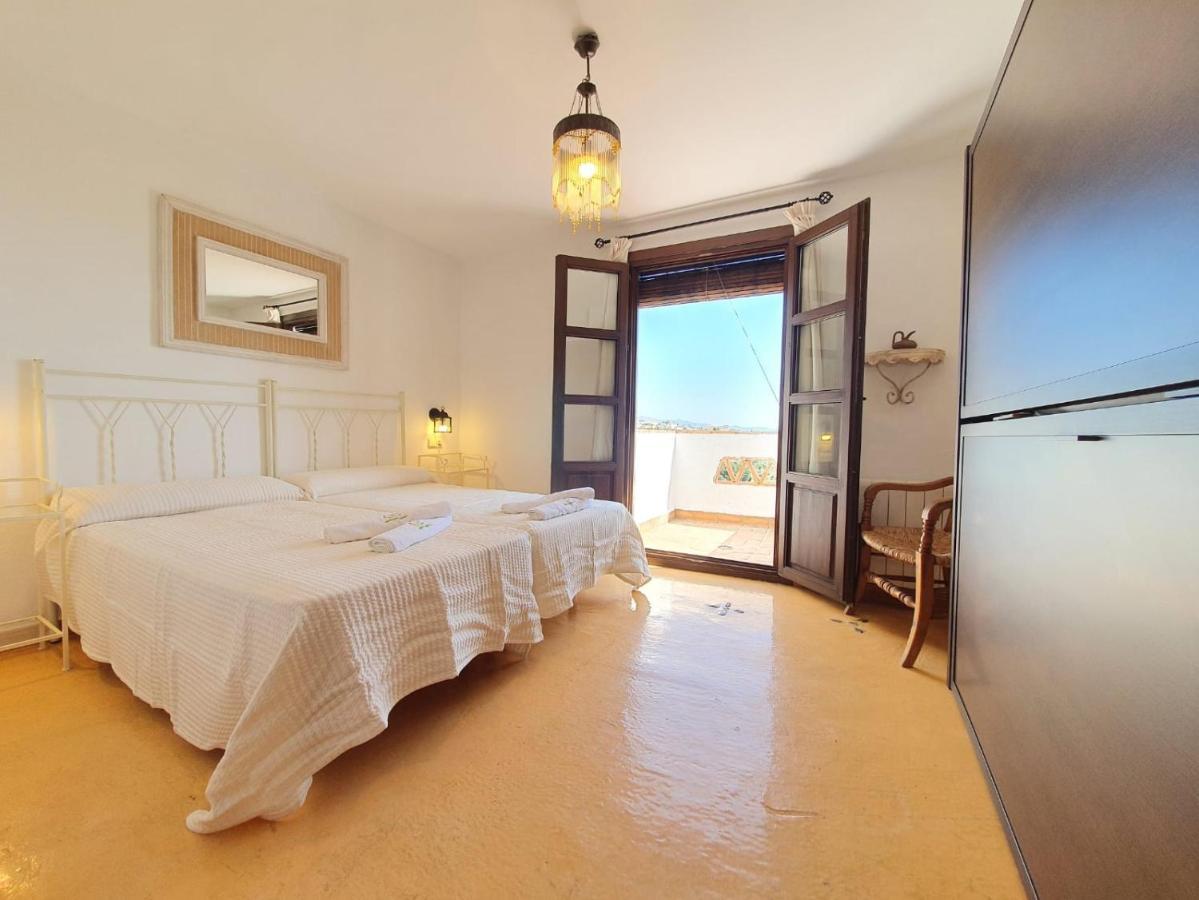 La Luna Del Sur Bed & Breakfast 2*